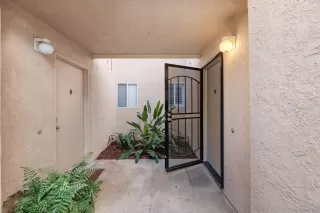 Photo #1: 240027405 Listing