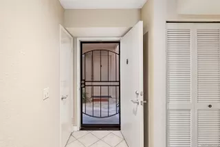 Photo #3: 240027405 Listing