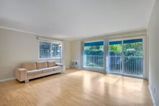 Photo #3: 240027431 Listing