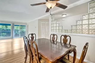 Photo #6: 240027431 Listing