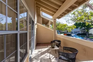 Photo #3: 240027433 Listing