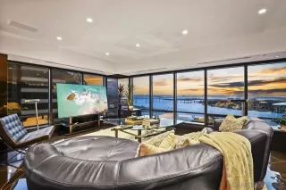 Photo #2: 240027468 Listing 