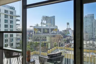 Photo #2: 240027503 Listing 