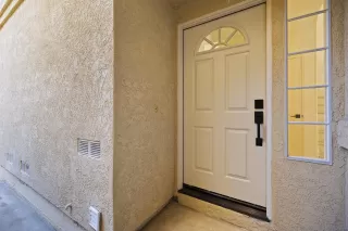 Photo #2: 240027506 Listing