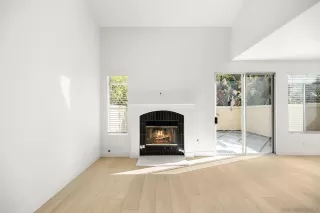 Photo #4: 240027506 Listing