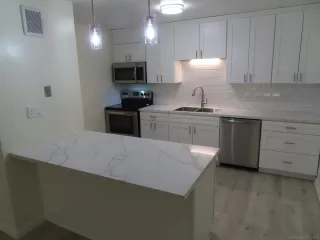 Photo #5: 240027595 Listing