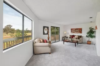 Photo #4: 240027617 Listing 