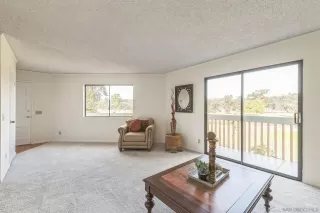 Photo #5: 240027617 Listing 