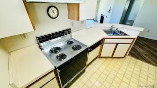 Photo #2: 240027618 Listing