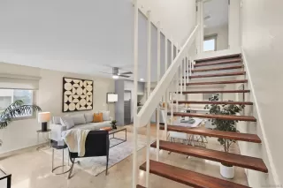 Photo #2: 240027654 Listing