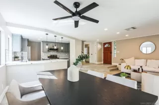 Photo #1: 240027659 Listing