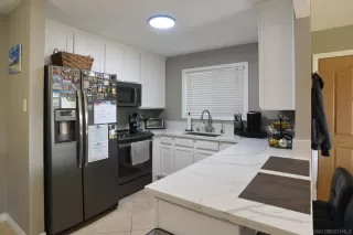 Photo #6: 240027678 Listing 