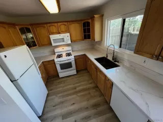 Photo #3: 240027717 Listing