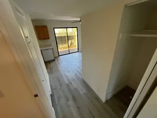 Photo #5: 240027717 Listing