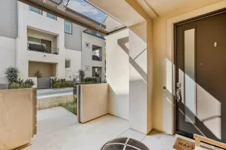 Photo #1: 240027736 Listing