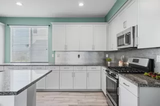 Photo #6: 240027736 Listing