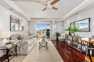 More Details about MLS # 240027798 : 1645 EMERALD ST UNIT 2Q