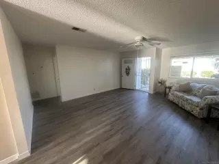 Photo #4: 240027802 Listing 