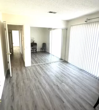 Photo #6: 240027802 Listing 