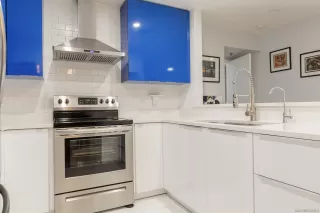 Photo #2: 240027854 Listing