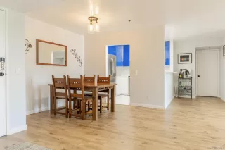 Photo #4: 240027854 Listing