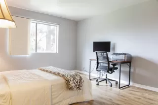 Photo #6: 240027854 Listing