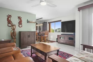 Photo #6: 240027856 Listing