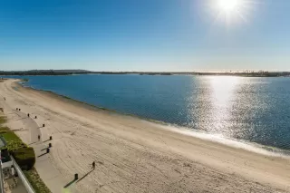 Photo #3: 240027885 Listing