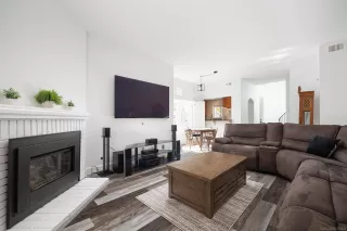 Photo #5: 240027896 Listing 