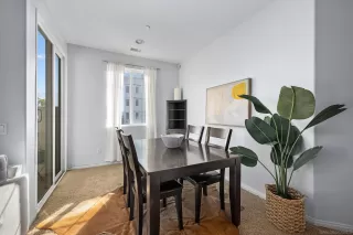 Photo #3: 240027938 Listing