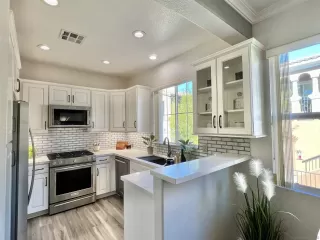 Photo #2: 240027939 Listing 