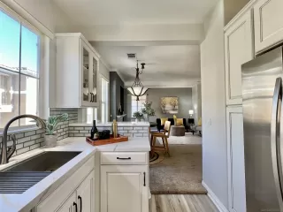 Photo #4: 240027939 Listing 