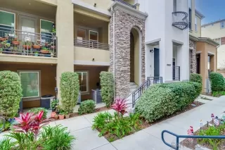 Photo #3: 240027952 Listing