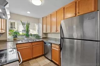 Photo #3: 240027955 Listing 