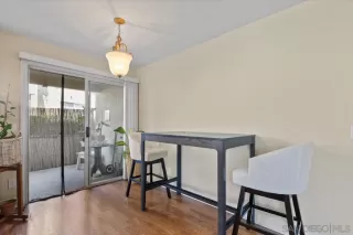 Photo #6: 240027955 Listing 