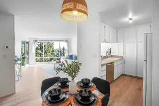 Photo #5: 240027972 Listing