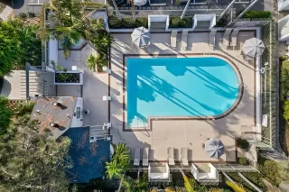 Photo #1: 240027974 Listing 