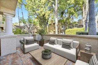 Photo #4: 240027996 Listing