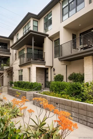 Photo #4: 240028007 Listing