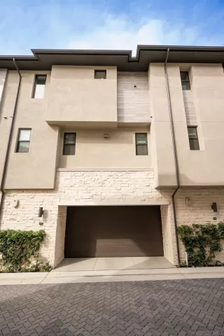 Photo #6: 240028007 Listing