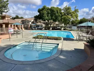 Photo #3: 240028054 Listing