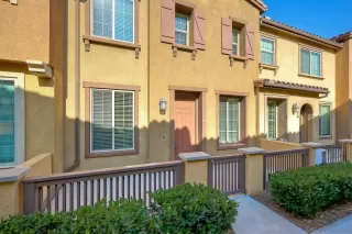 Photo #1: 240028080 Listing