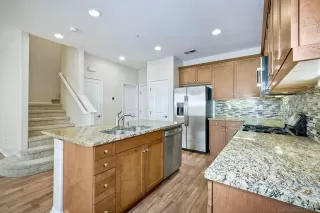 Photo #6: 240028080 Listing