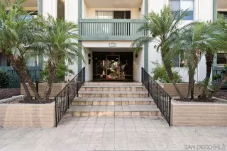 Photo #3: 240028105 Listing