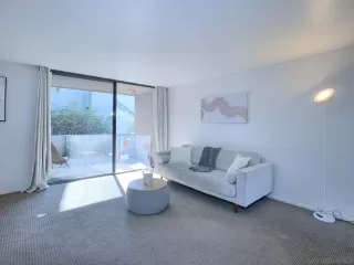 Photo #2: 240028107 Listing