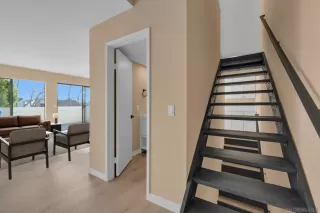 Photo #3: 240028111 Listing