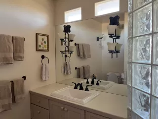 Photo #3: 240028124 Listing