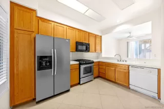 Photo #6: 240028127 Listing