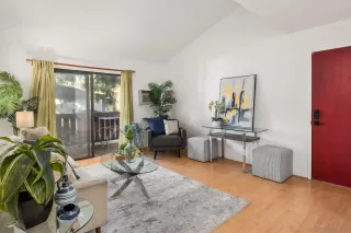 Photo #5: 240028141 Listing