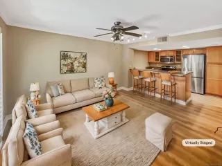 Photo #1: 240028143 Listing